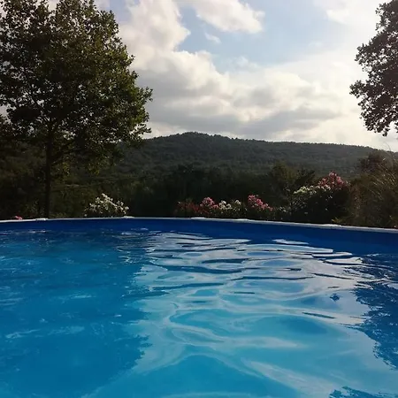 Holiday home De La Haute Vallee De L'aude *